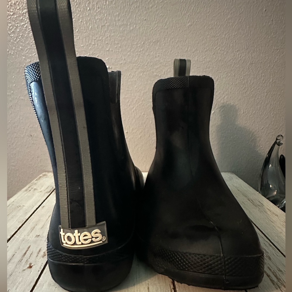 TOTES Women's Rain Boots Rubber Pull On Ankle Boots US Size 8